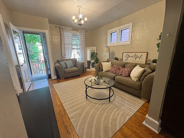 2907 N Fratney St #LWR — Photo 4