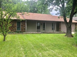 4909 W Georgetown Dr, Columbia, MO 65203
