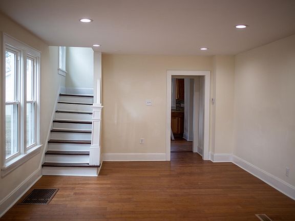 4th image of 783 Seymour Ave #783