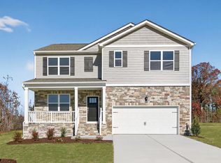 40 Rolling Hills Dr, Youngsville, NC 27596