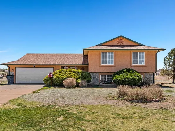 660 W Capistrano Ave, Pueblo West, CO 81007