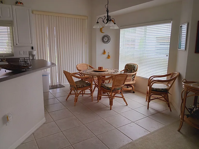 9300 New Orleans Dr — Photo 7