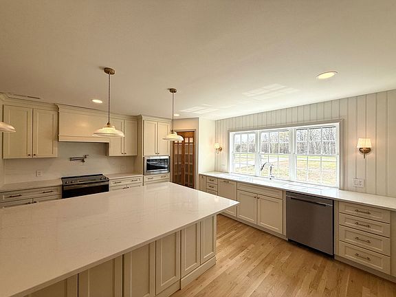 3rd image of 1447 N Old Greensboro Rd