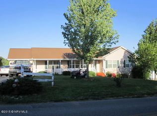 593 Chrisman Mill Rd, Christiansburg, VA 24073