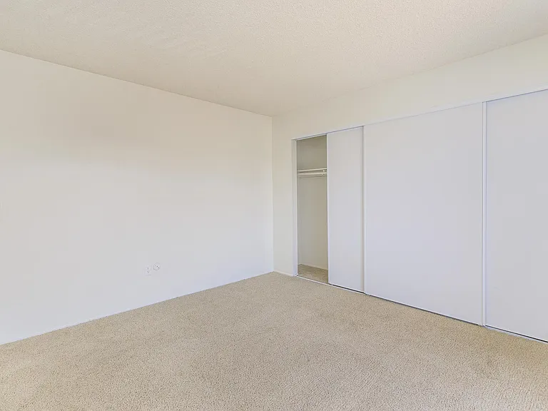 Del Amo Apartment Homes — Photo 16