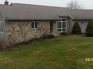 1626 Hillcrest Dr, Harrisonburg, VA 22802