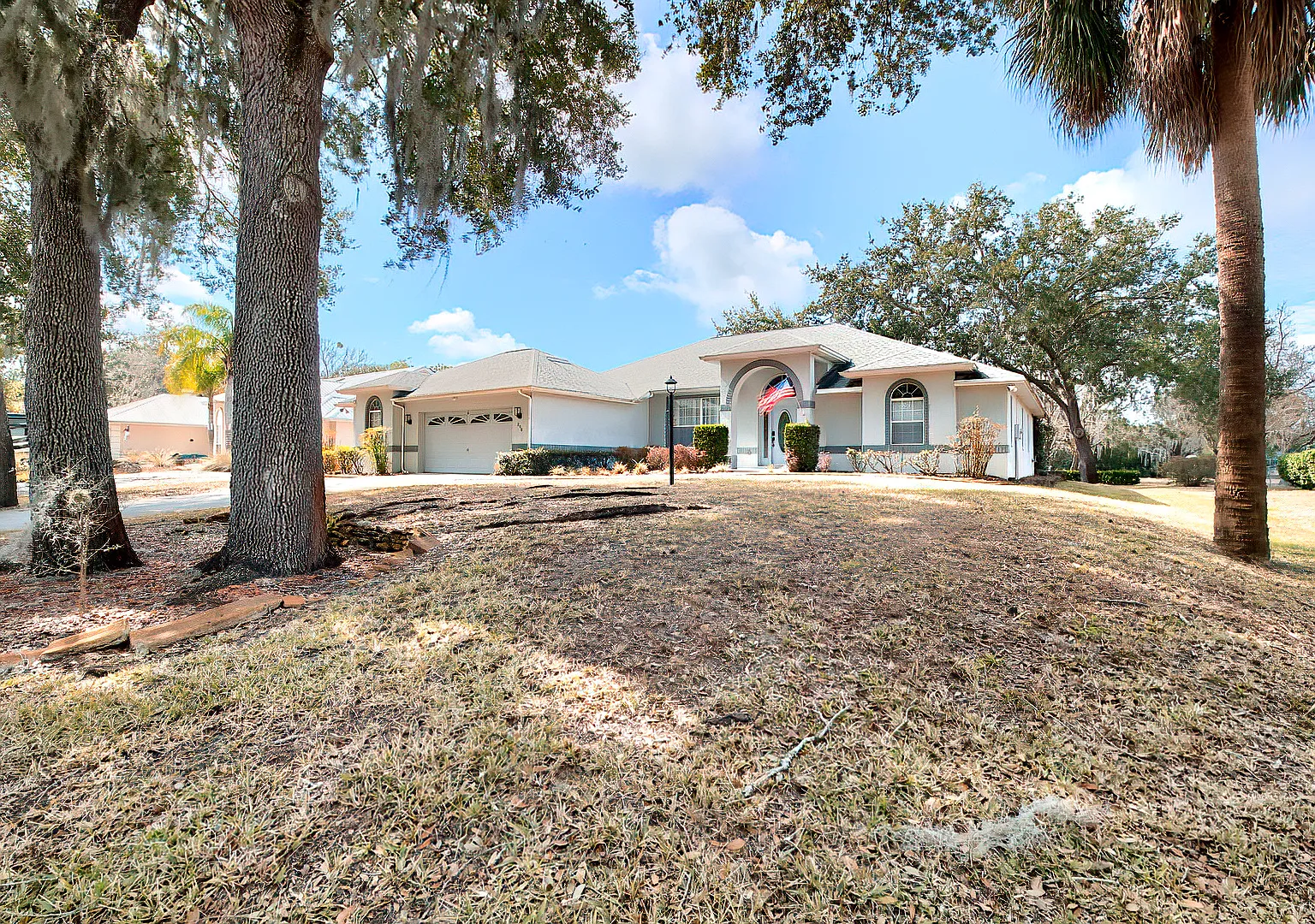 3 bed, 2215 sqft, $2,800 — Photo 2