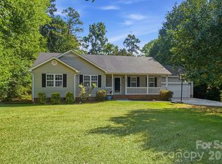 1001 Highland Woods Dr, Kannapolis, NC 28083