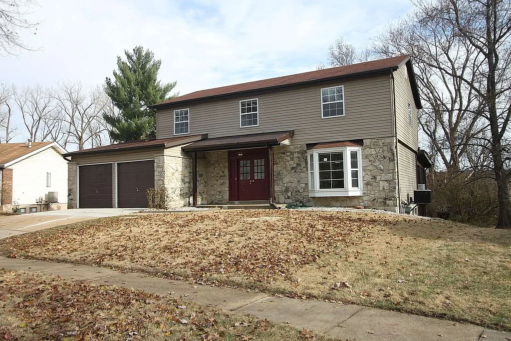 1919 Ox Bow Ln photo 1