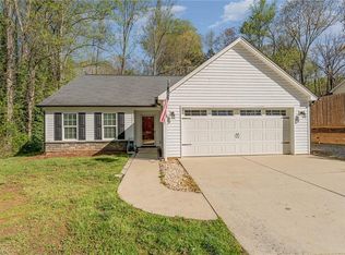 1650 Stoneshire Ct, Winston Salem, NC 27127