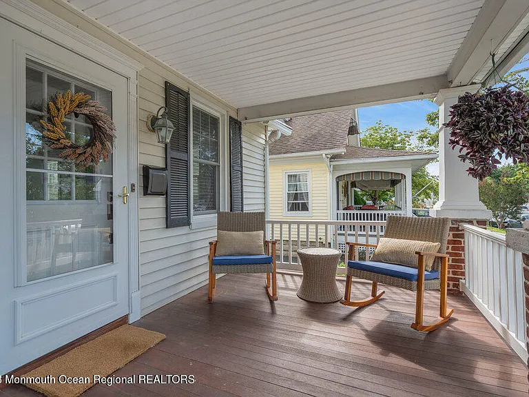 64 Curtis Ave — Photo 10