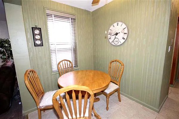 Sold by Best Realty Group Services LLC | media 28