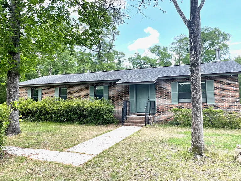112 G F McKenzie Ln — Photo 1