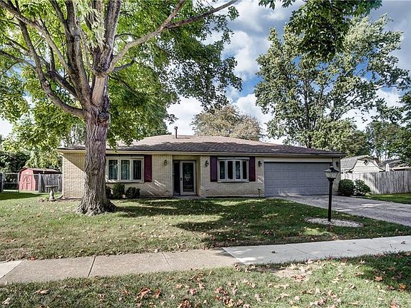 3rd image of 5685 Brookbank Dr
