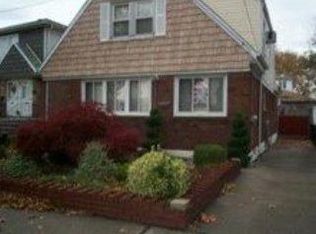 15625 95th St, Howard Beach, NY 11414