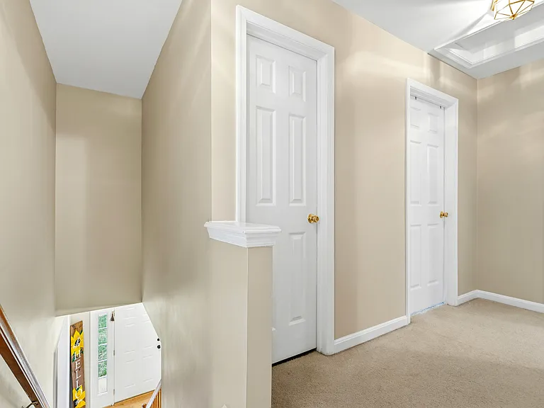 31 Palace Ln — Photo 19