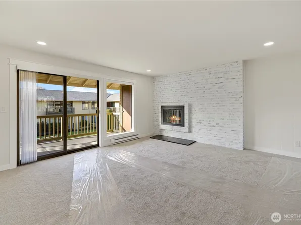 310 S 11th Street #204, Mount Vernon, WA 98274