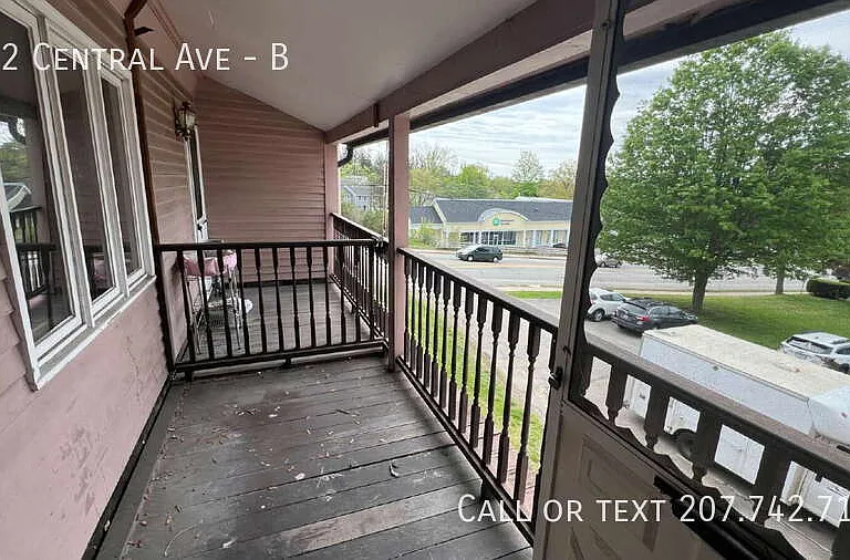 712 Central Ave #B — Photo 6