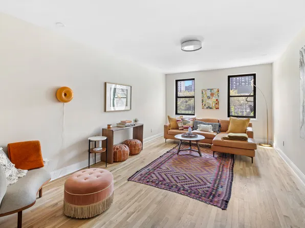303 East 37th Street 2K image 1 of 10