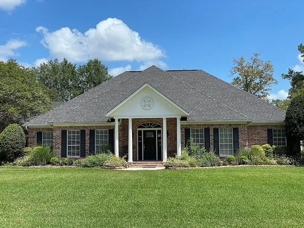 101 Southern Trace Dr, Lufkin, TX 75901