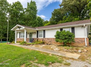 126 Jerry Cardin Ln, Friendsville, TN 37737