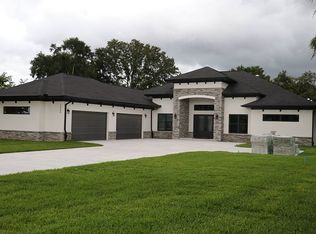 1505 Guiles Rd, Valrico, FL 33596