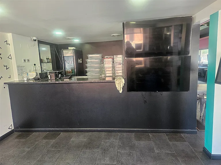 268 Main St — Photo 31