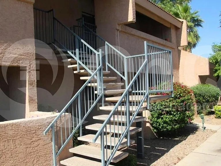 10828 N Biltmore Dr #212 — Photo 1