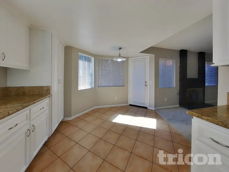 3401 Spruce St — Photo 4
