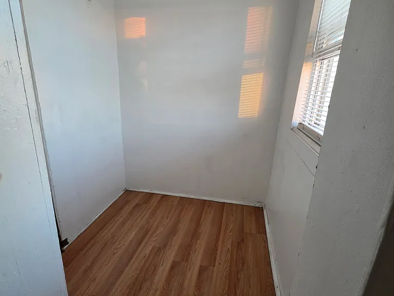 36 Harrison Ave — Photo 3