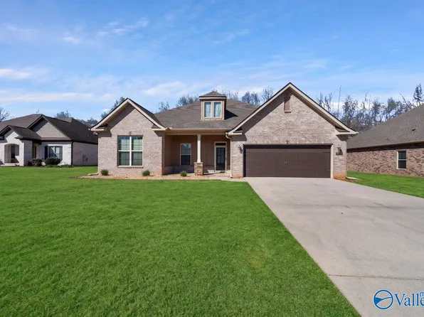 18169 Merlin Dr, Athens, AL 35613