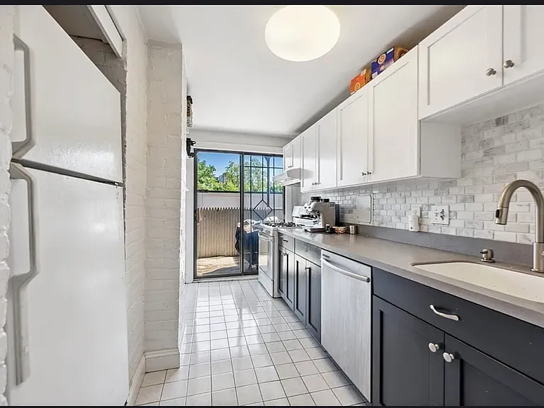 26 Medfield St #2 — Photo 2