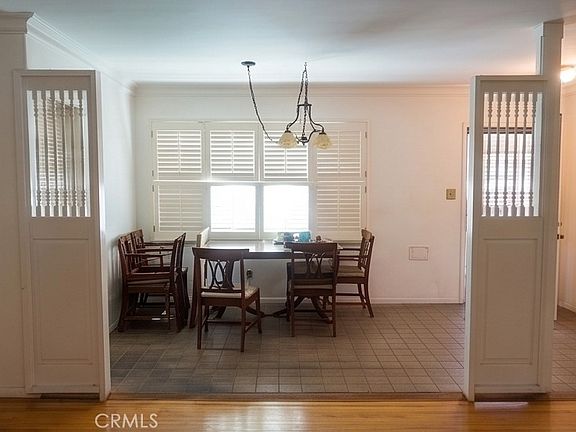 3rd image of 2437 Westmont Dr