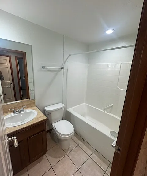12446 1st Ave S #4 — Photo 3