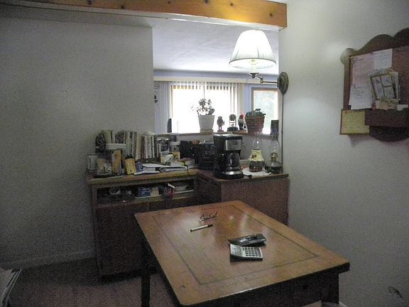 5th image of 107 Calumet Dr