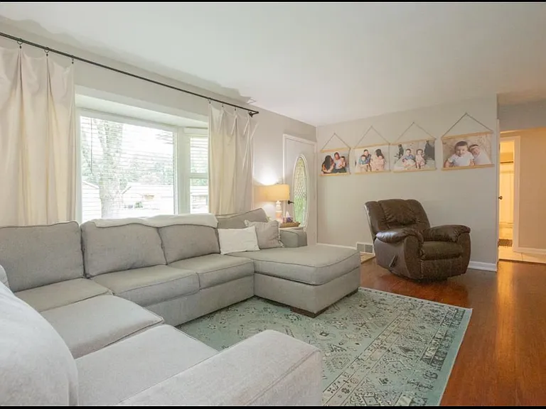 3810 Keck Ave — Photo 2