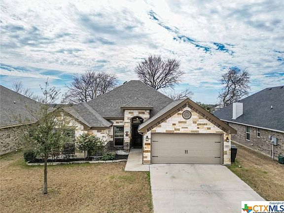 2nd image of 3313 Crystal Ann Dr