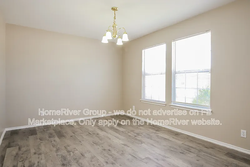 4 bed, 2.0 bath, 2690 sqft, $2,150 — Photo 3
