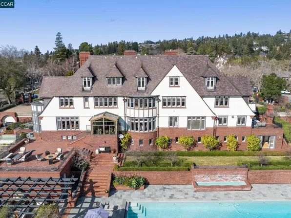 62 Farragut Ave, Oakland, CA 94610