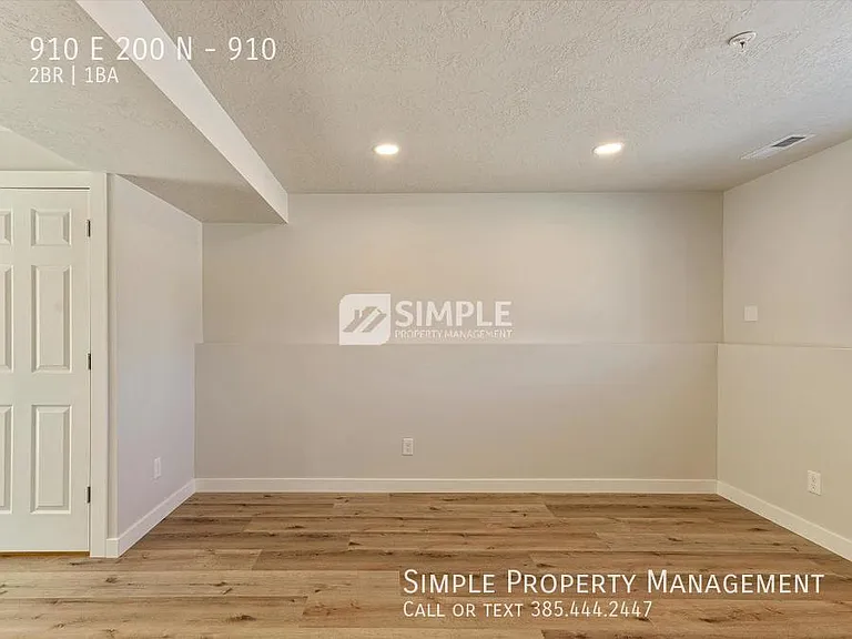 910 E 200 N #910 — Photo 11