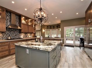 5142 Crofton Ave, Solon, OH 44139