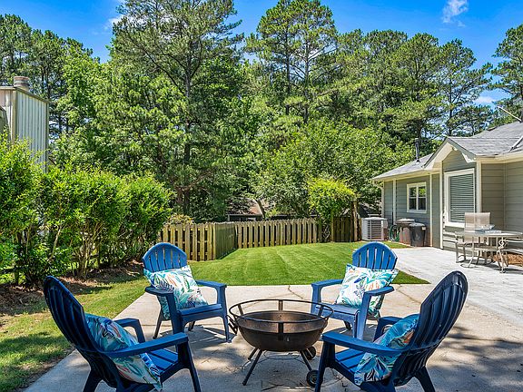 4th image of 1075 Trailmore Dr