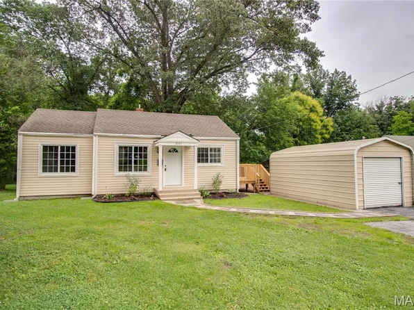 3531 Hoover Dr, Alton, IL 62002