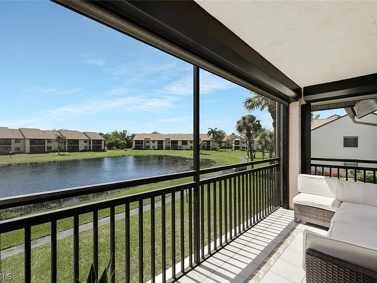 8445 Charter Club Cir #11 — Photo 22