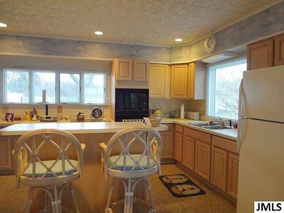 5th image of 1232 Shoreline Dr