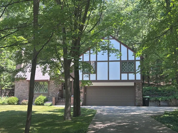 3706 Holiday Village Rd, Traverse City, MI 49686