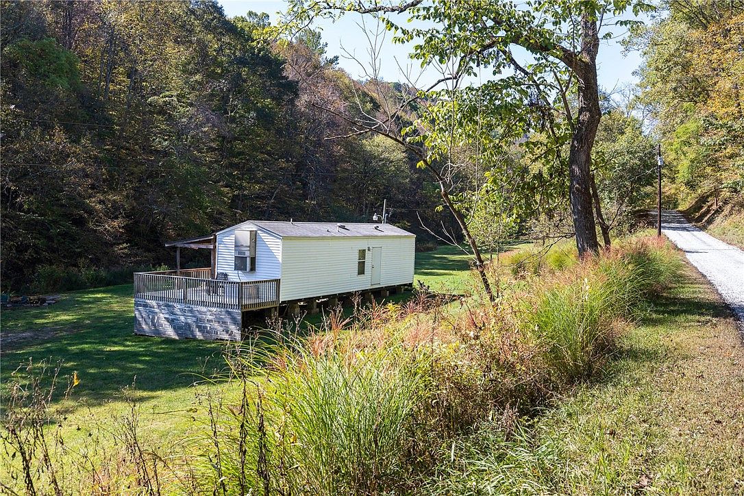 476 Hewitt Run Rd, Wind Ridge, PA 15380 | Zillow