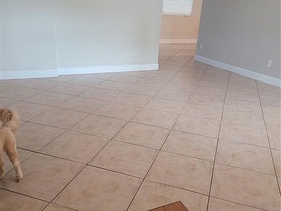 2nd image of 3157 Goldenrod St