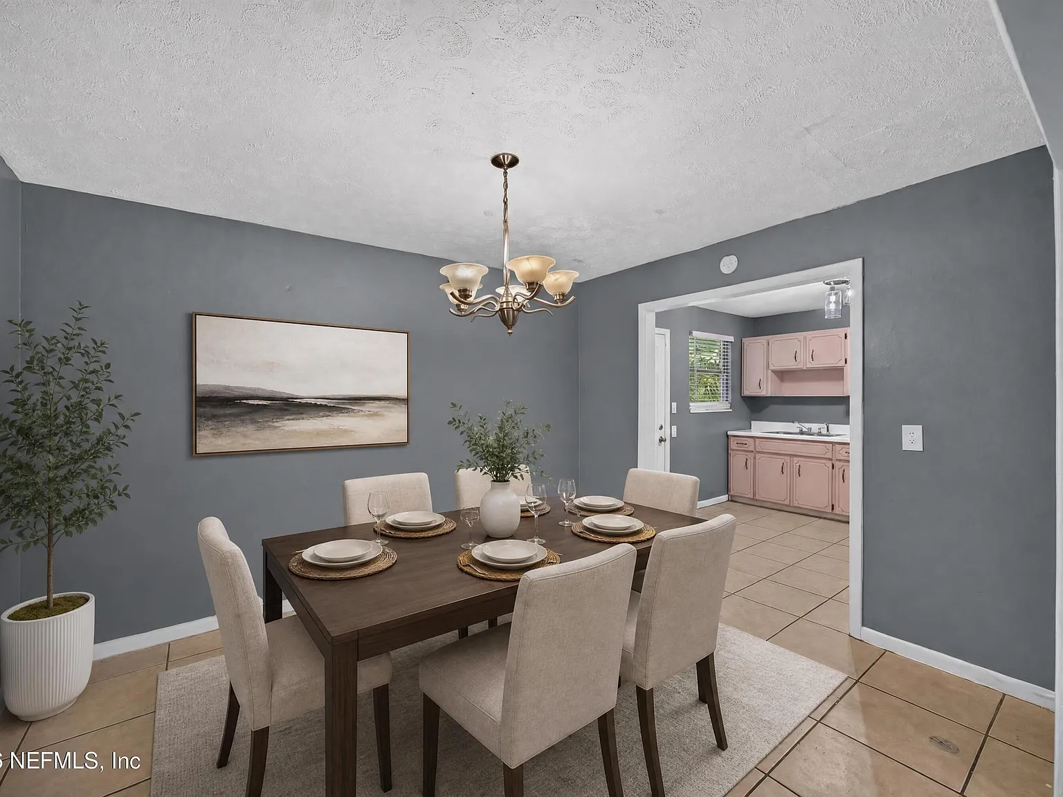 4 bed, 1.0 bath, 1423 sqft, $1,675 — Photo 3