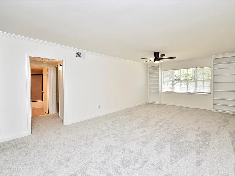 2600 Bellefontaine St #A21 — Photo 24